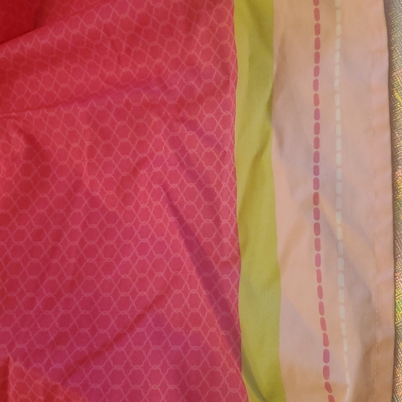 Lambs and ivy crib bedskirt dark pinknlightbpink and spring green - Picture 3 of 4